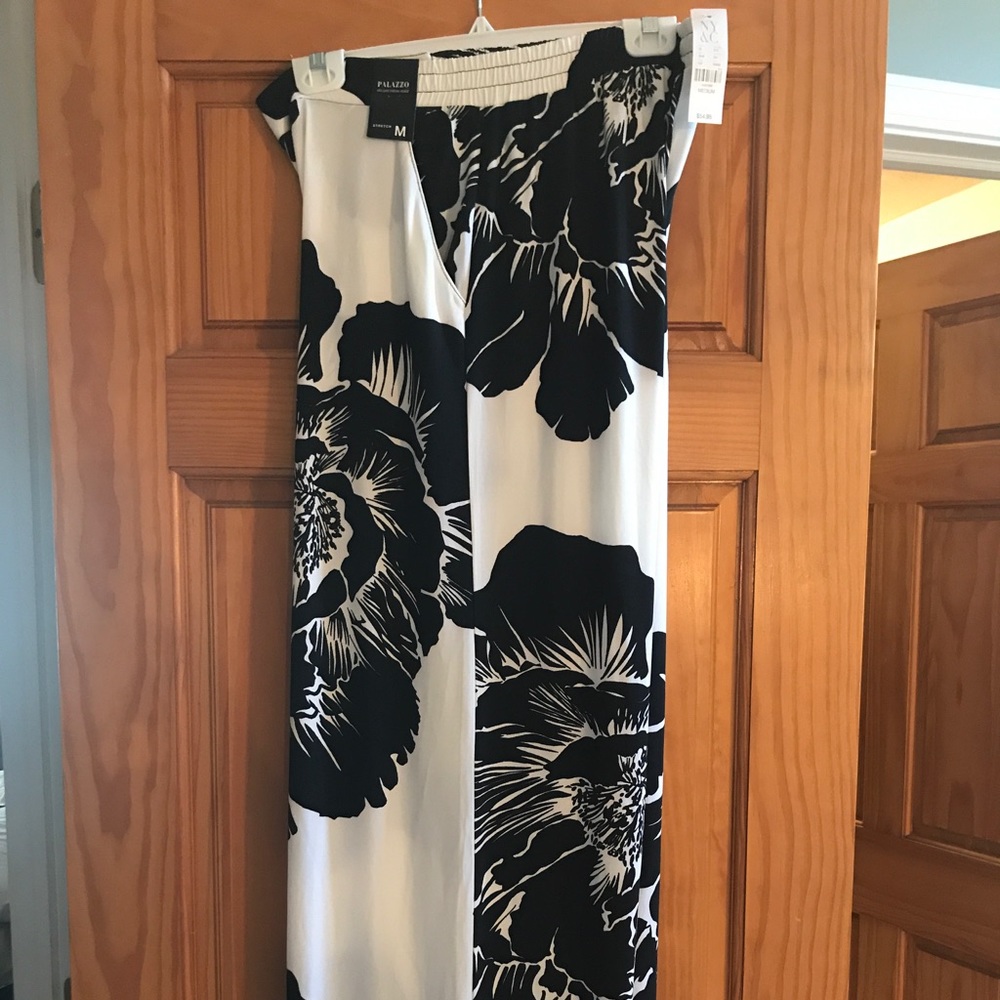 NY&Co palazzo pants